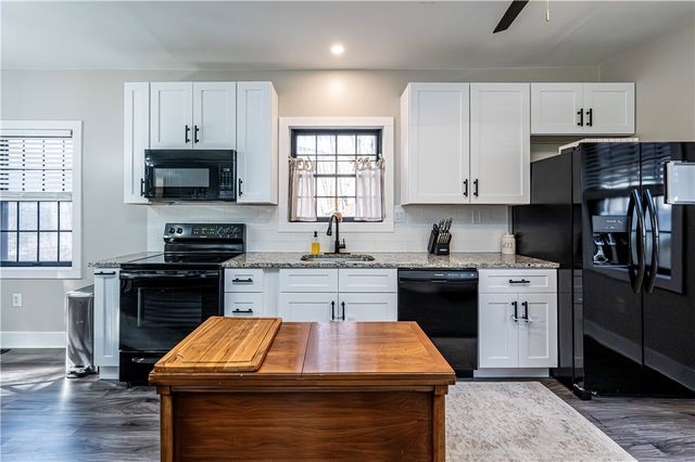 4263 State Route 136, Hempfield Twp, PA 15601