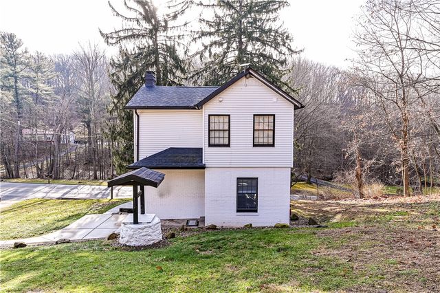 4263 State Route 136, Hempfield Twp, PA 15601