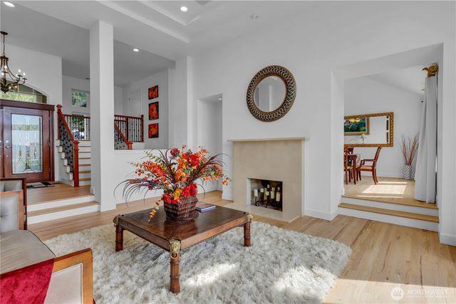 535 208th Avenue NE, Sammamish, WA 98075