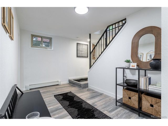 1532 S Grape St, Denver, CO 80222