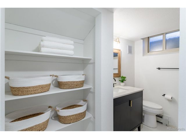 1532 S Grape St, Denver, CO 80222