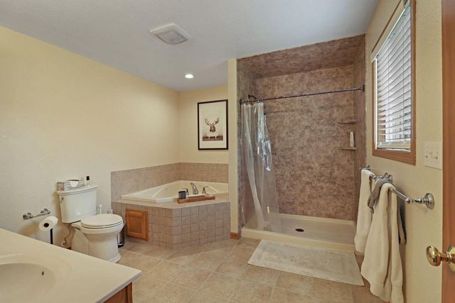8560 37th AVENUE, Kenosha, WI 53142
