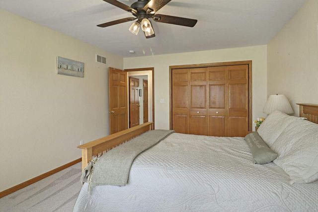 8560 37th AVENUE, Kenosha, WI 53142