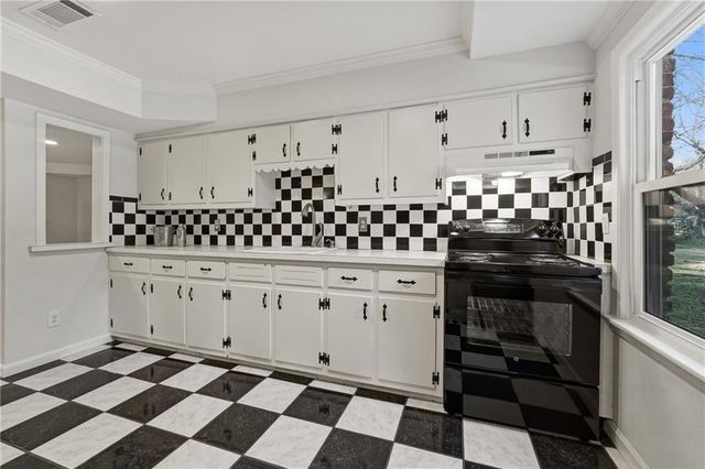 3740 Doroco Drive, Atlanta, GA 30340