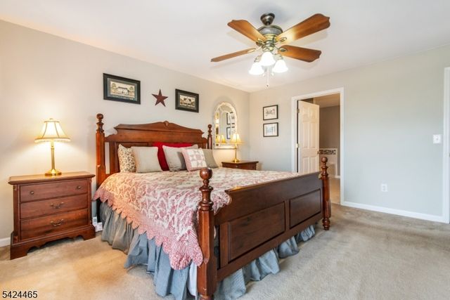 24 Clubhouse Rd, Hardyston Twp., NJ 07419