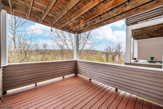24 Clubhouse Rd, Hardyston Twp., NJ 07419
