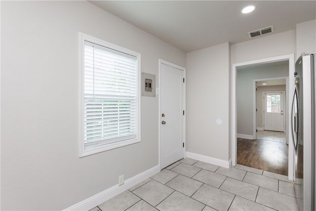 434 Dixon Dr, Corpus Christi, TX 78408