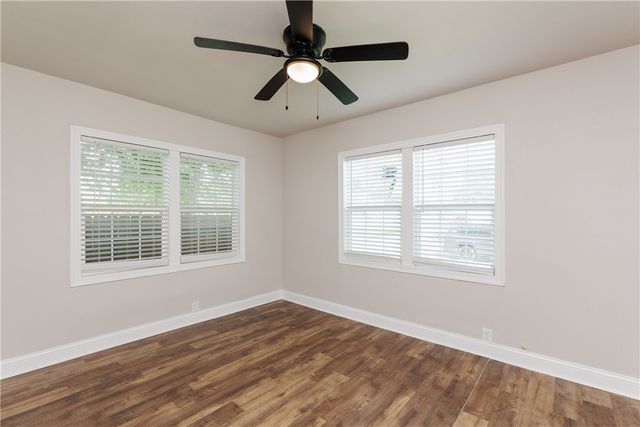 434 Dixon Dr, Corpus Christi, TX 78408