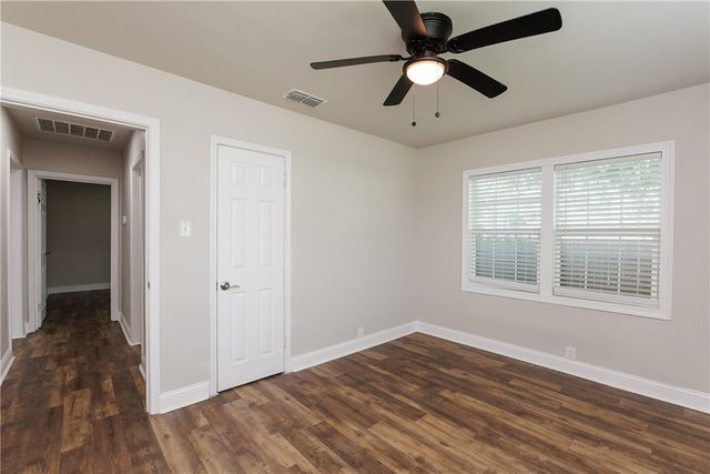 434 Dixon Dr, Corpus Christi, TX 78408