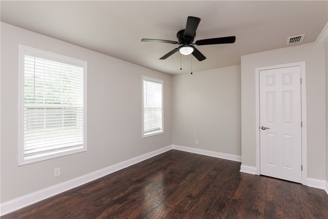 434 Dixon Dr, Corpus Christi, TX 78408