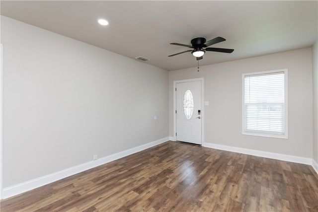434 Dixon Dr, Corpus Christi, TX 78408