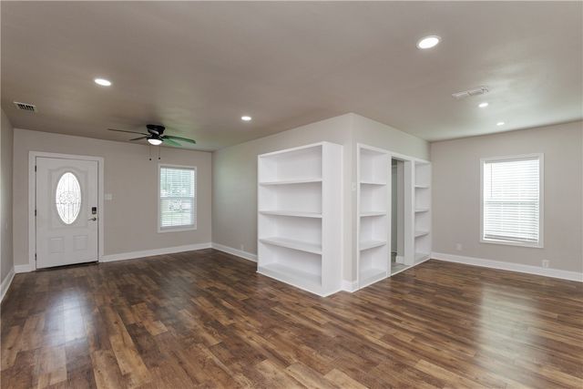 434 Dixon Dr, Corpus Christi, TX 78408