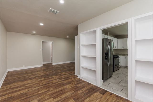 434 Dixon Dr, Corpus Christi, TX 78408