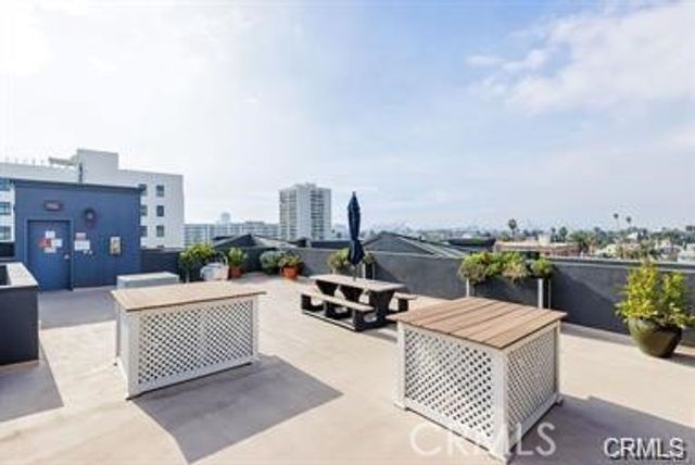 838 Pine, Long Beach, CA 90813