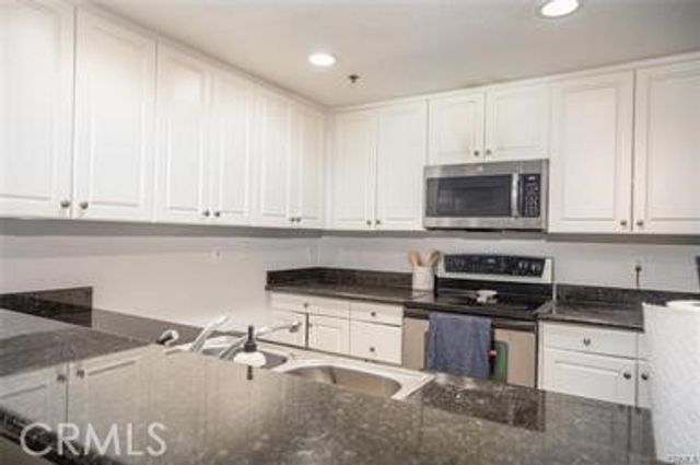838 Pine, Long Beach, CA 90813