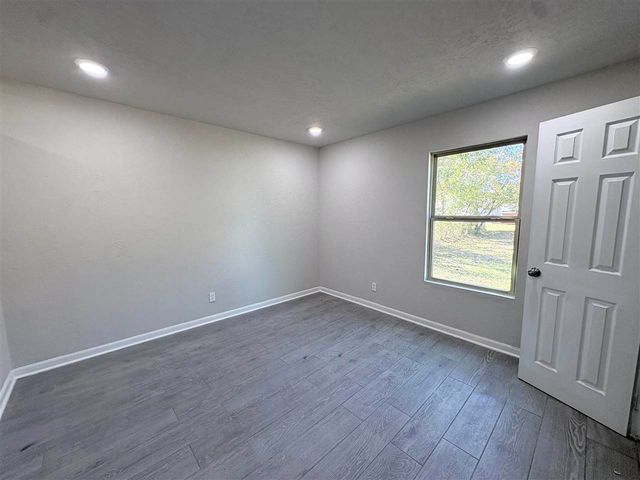 303 N 8th st, Comanche, OK 73529