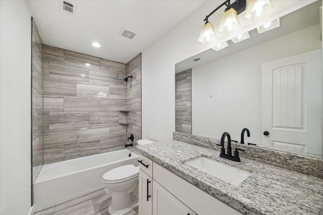 819 Wood Bridge Circle, Sugar Land, TX 77498
