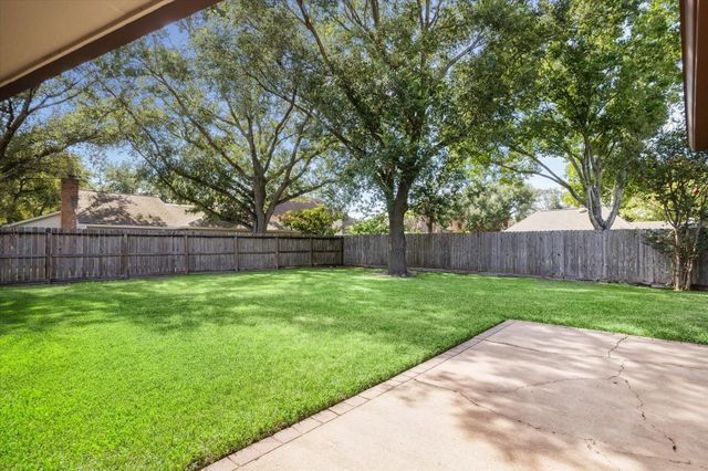 819 Wood Bridge Circle, Sugar Land, TX 77498