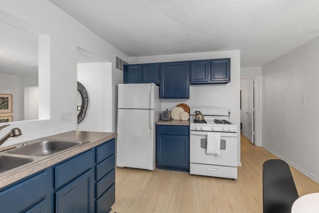 707 N Maple Street, Saugatuck, MI 49453