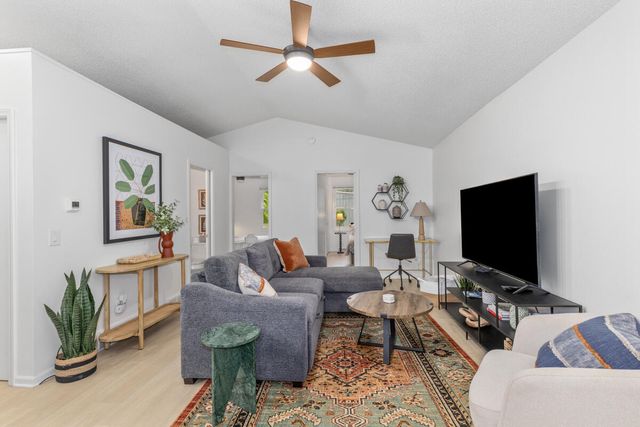 707 N Maple Street, Saugatuck, MI 49453