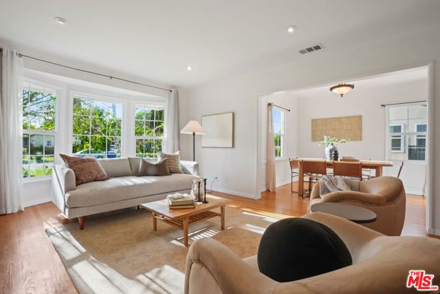 6506 Colbath Avenue, Los Angeles, CA 91401