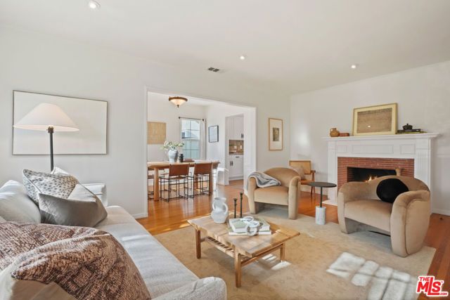 6506 Colbath Avenue, Los Angeles, CA 91401