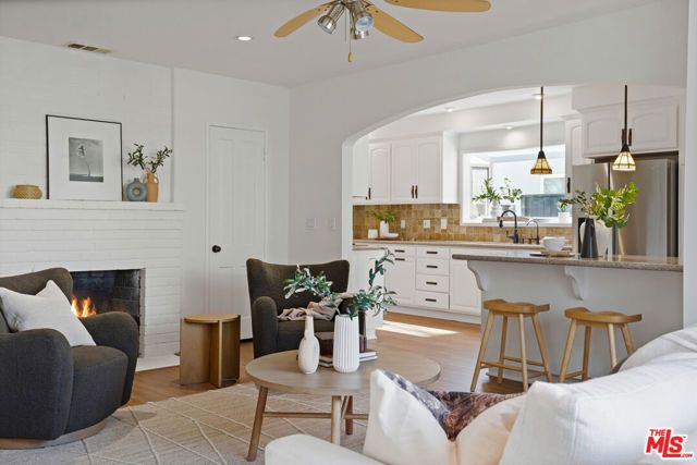 6506 Colbath Avenue, Los Angeles, CA 91401