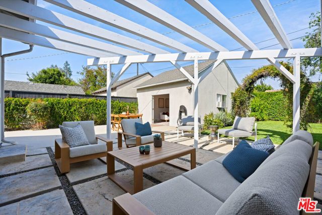 6506 Colbath Avenue, Los Angeles, CA 91401