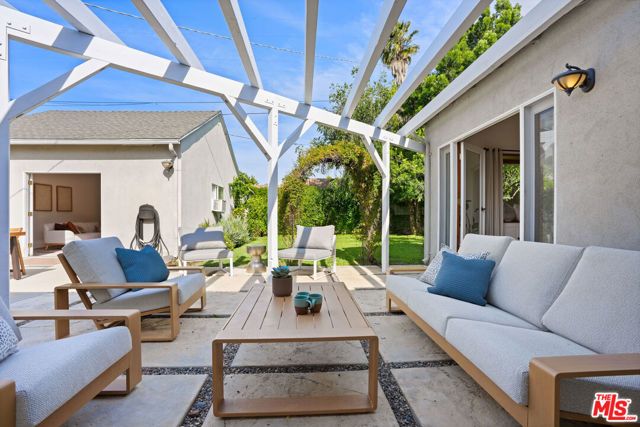6506 Colbath Avenue, Los Angeles, CA 91401