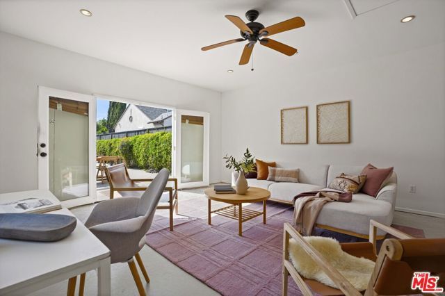 6506 Colbath Avenue, Los Angeles, CA 91401