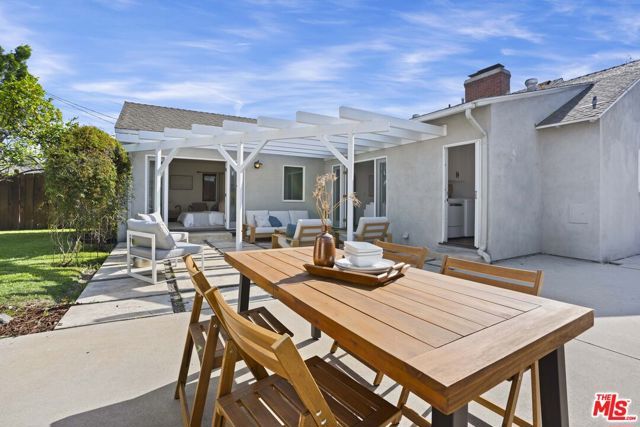 6506 Colbath Avenue, Los Angeles, CA 91401