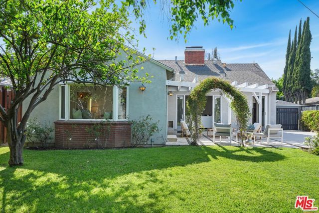 6506 Colbath Avenue, Los Angeles, CA 91401