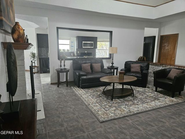 5936 OLEASTER Drive, El Paso, TX 79932