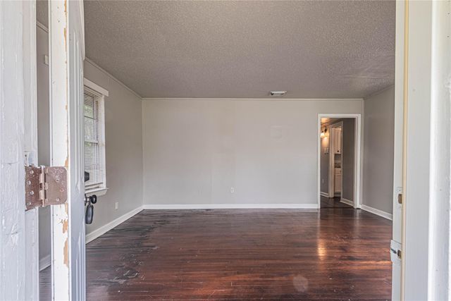 5818 Glenhurst Drive, Houston, TX 77033
