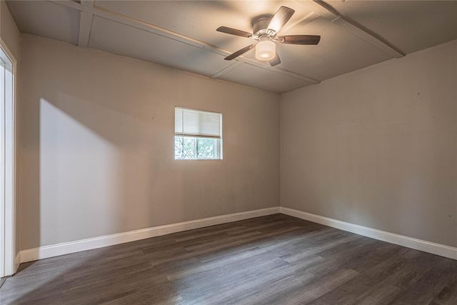 5818 Glenhurst Drive, Houston, TX 77033