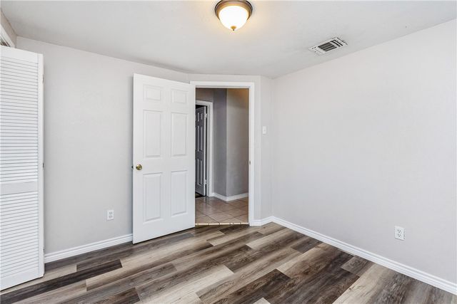 1129 Cicero Wood, Robstown, TX 78380