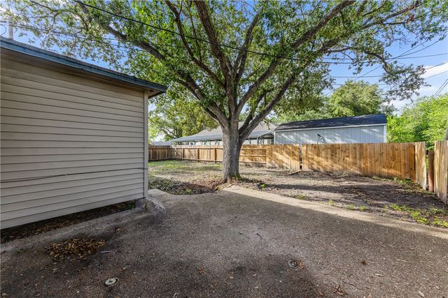 1129 Cicero Wood, Robstown, TX 78380