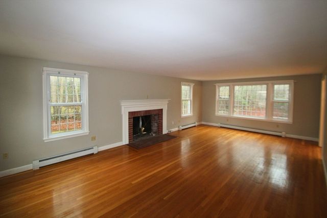 357 Harvard St, Whitman, MA 02382