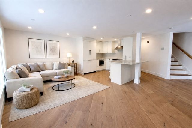 6 Elm Street 6, Newton, MA 02465