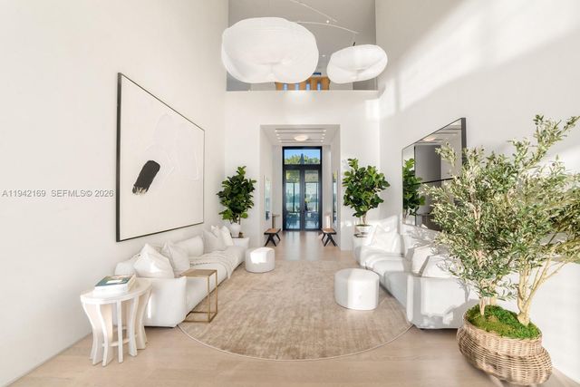 33 E Dilido Dr, Miami Beach, FL 33139