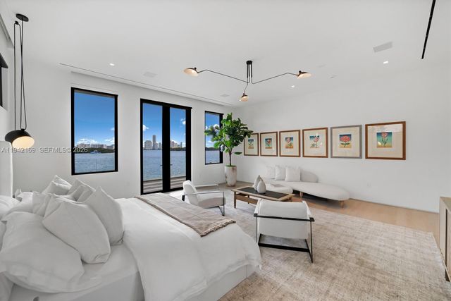 33 E Dilido Dr, Miami Beach, FL 33139