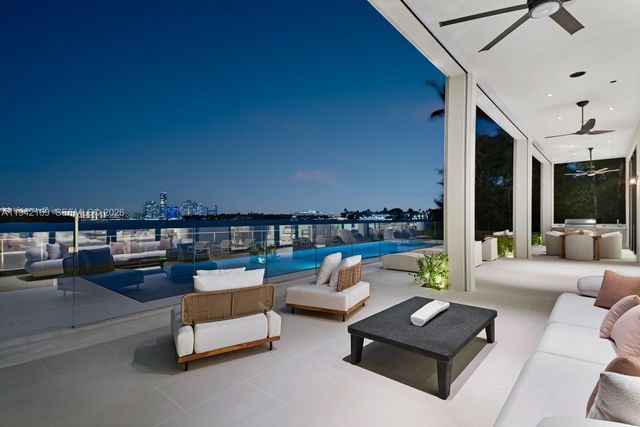 33 E Dilido Dr, Miami Beach, FL 33139