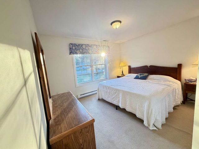 314 Mammoth Road, Londonderry, NH 03053