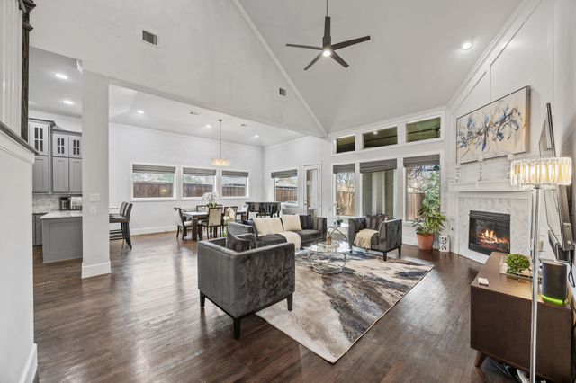 3932 Frontier Lane, Dallas, TX 75214