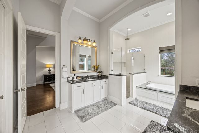 3932 Frontier Lane, Dallas, TX 75214