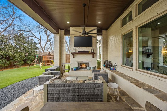 3932 Frontier Lane, Dallas, TX 75214