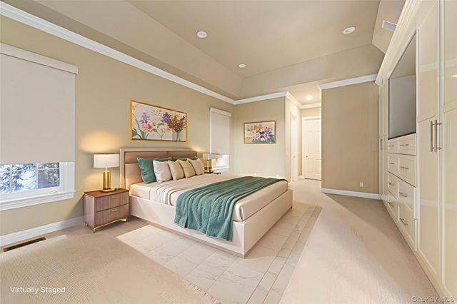 38 Stone Hill Drive S, Manhasset, NY 11030