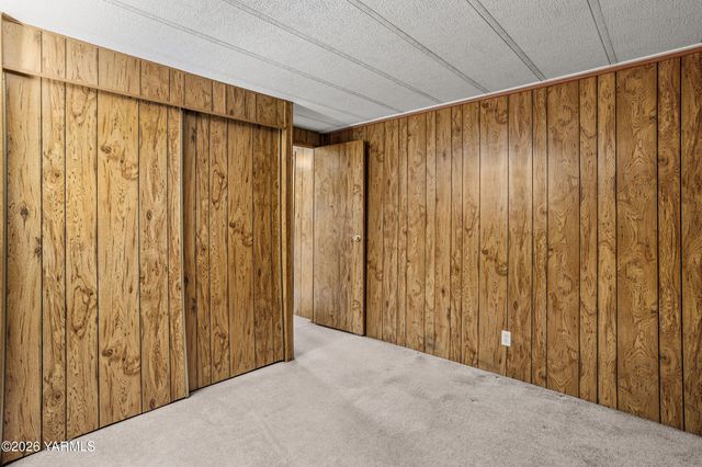 300 Alps Rd 1052, Moxee, WA 98936