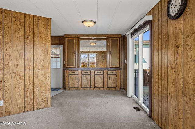 300 Alps Rd 1052, Moxee, WA 98936