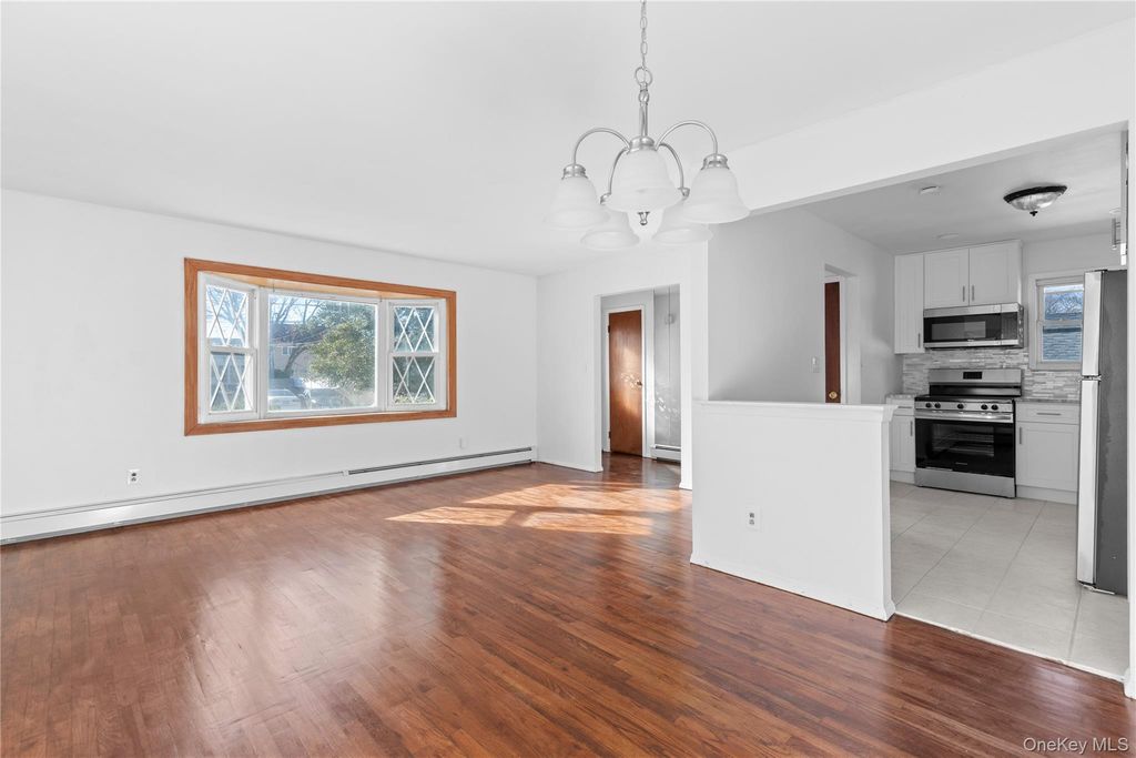 345 41 ST Street, Copiague, NY 11726 — photo 2
